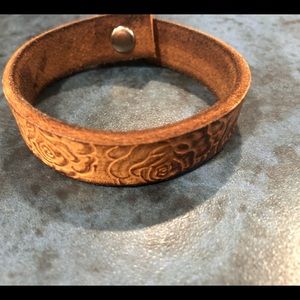 Leather bracelet